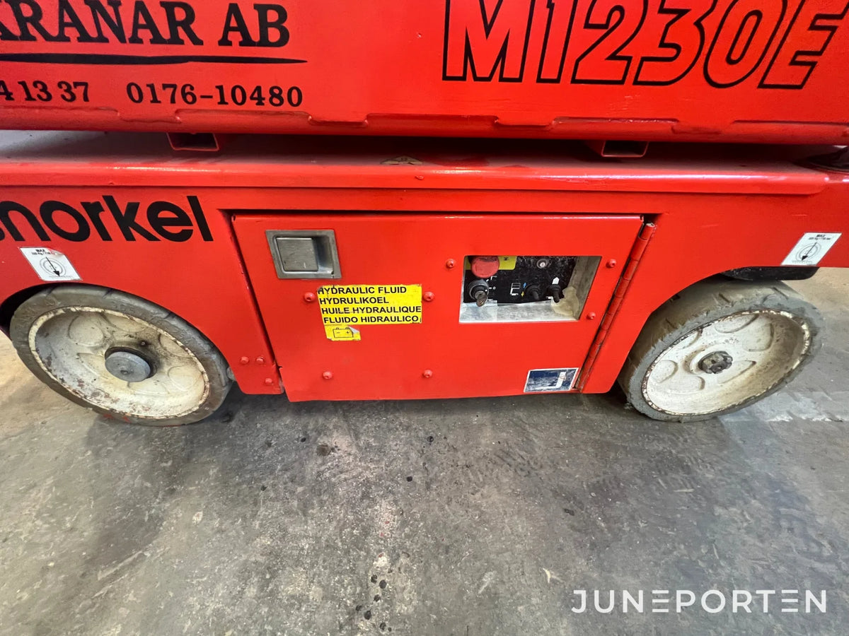 Pelarlift Snorkel M 1230E