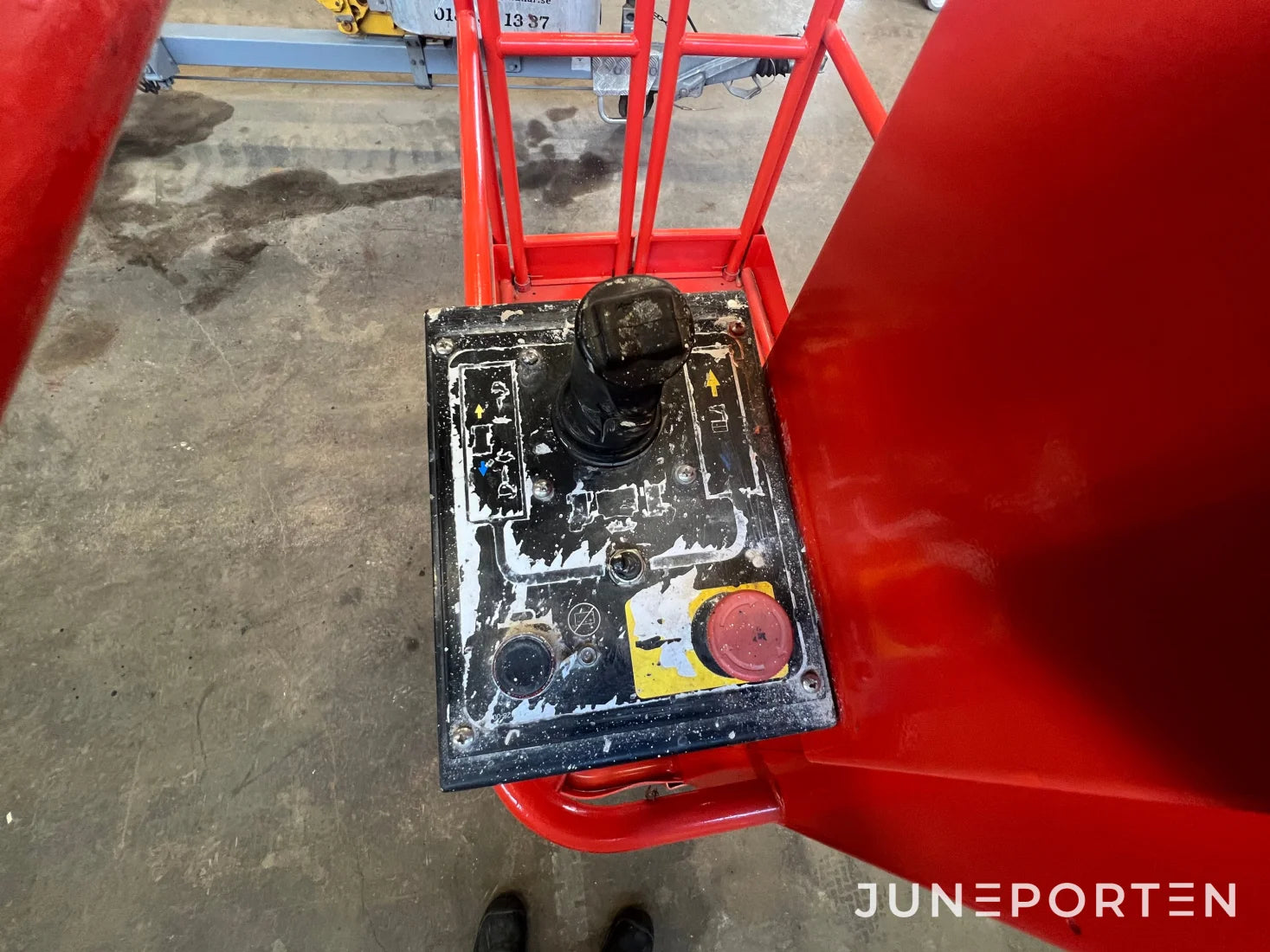 Pelarlift Snorkel M 1230E