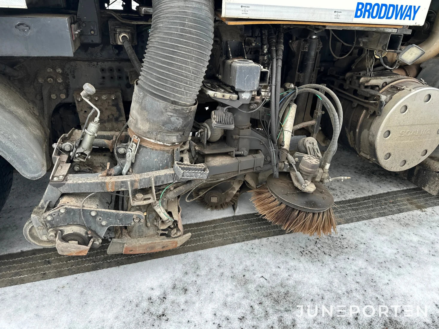 Gatusopbil Scania P 280