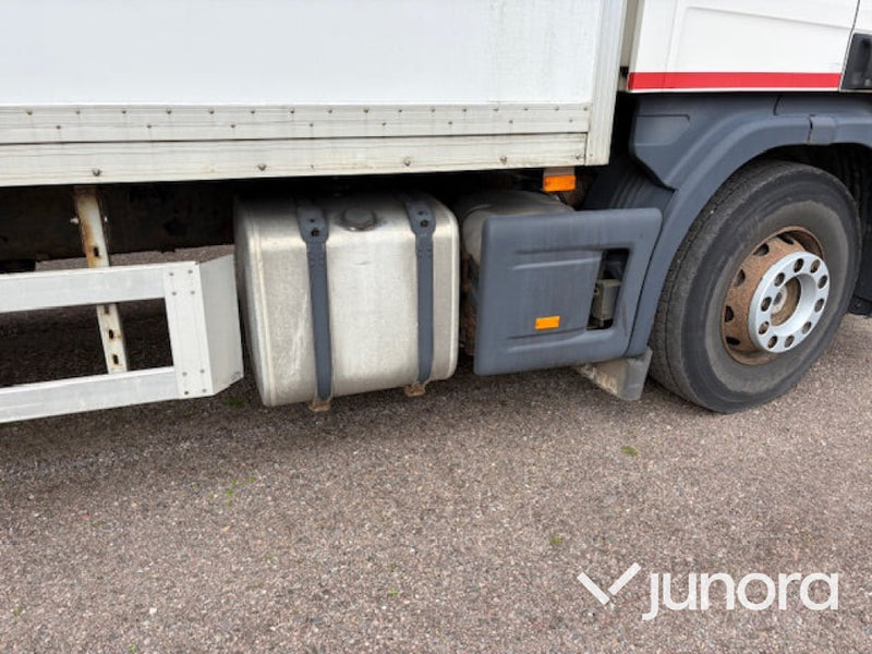 Scania P94