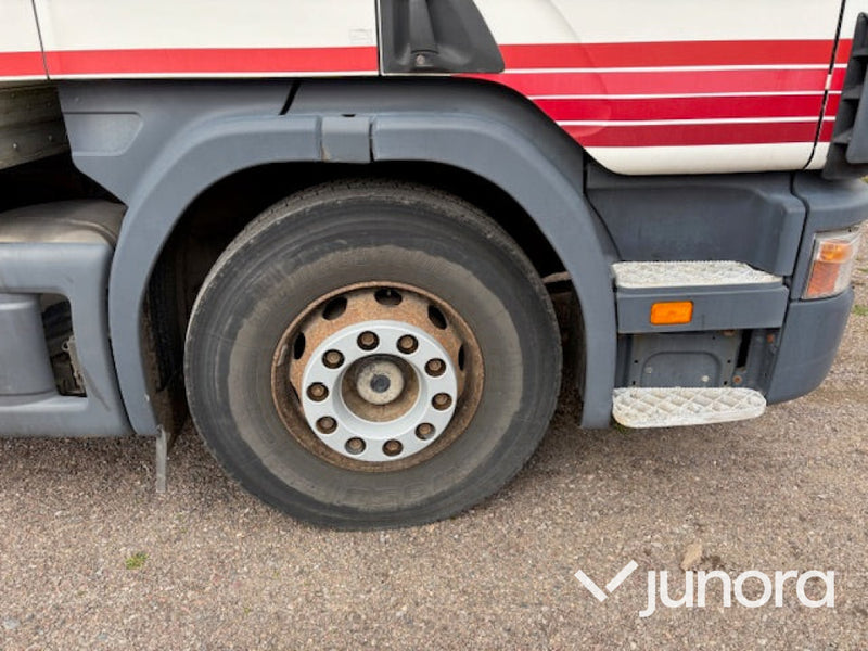 Scania P94