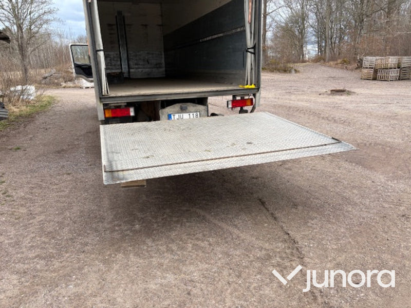 Scania P94
