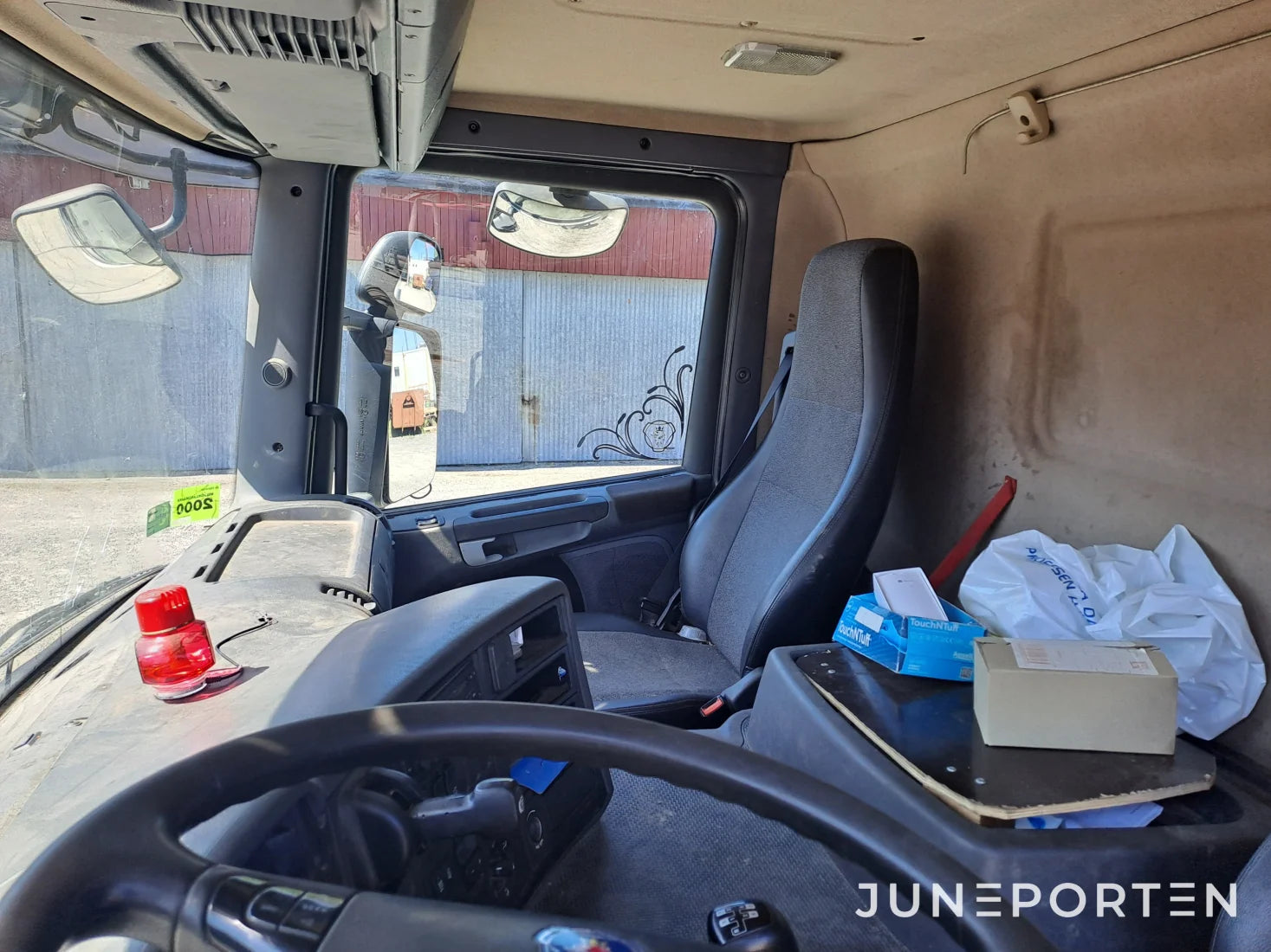 Scania P230 4x2