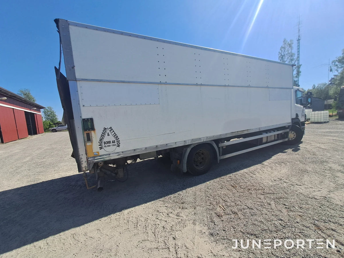 Scania P230 4x2
