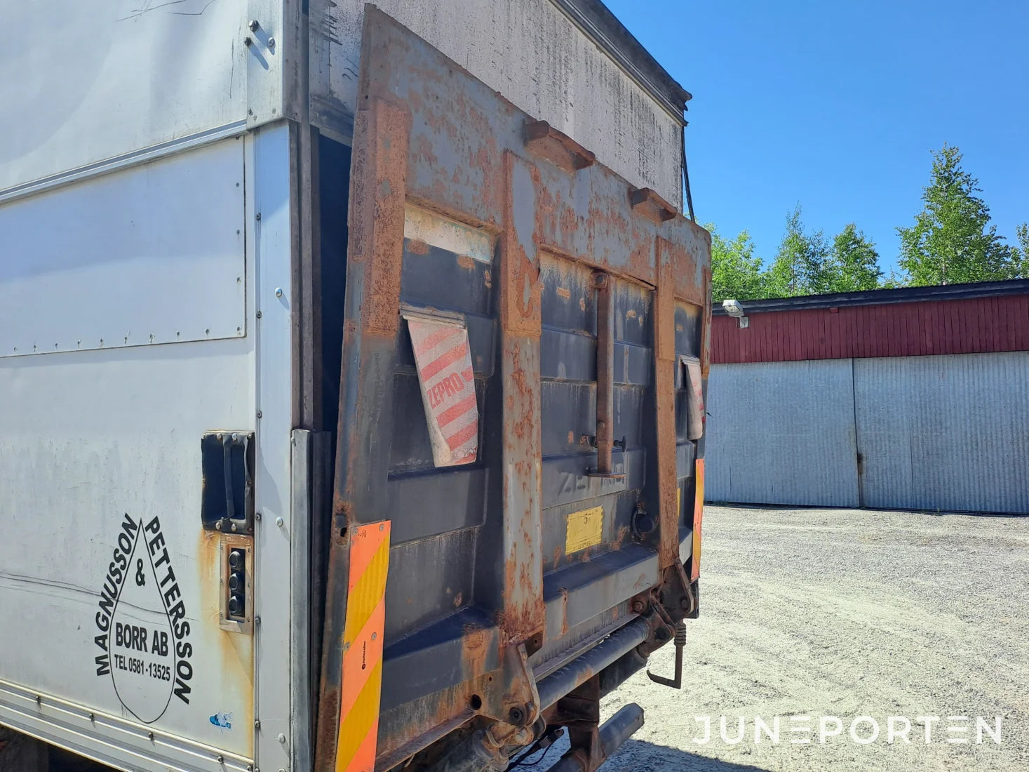 Scania P230 4x2
