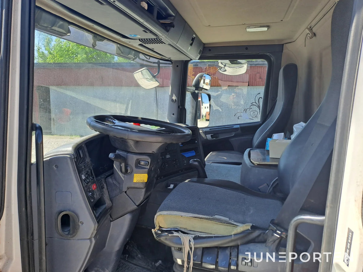 Scania P230 4x2