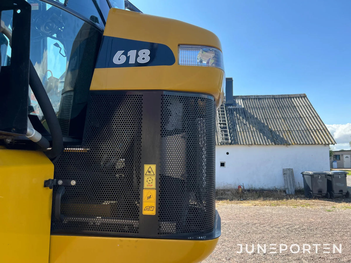 Självgående växtskyddsspruta Ag-Chem Rogator 618