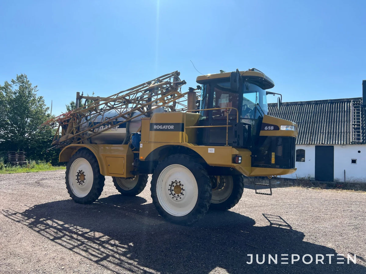 Självgående växtskyddsspruta Ag-Chem Rogator 618