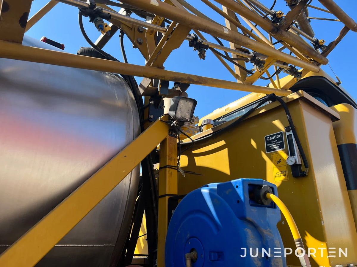 Självgående växtskyddsspruta Ag-Chem Rogator 618