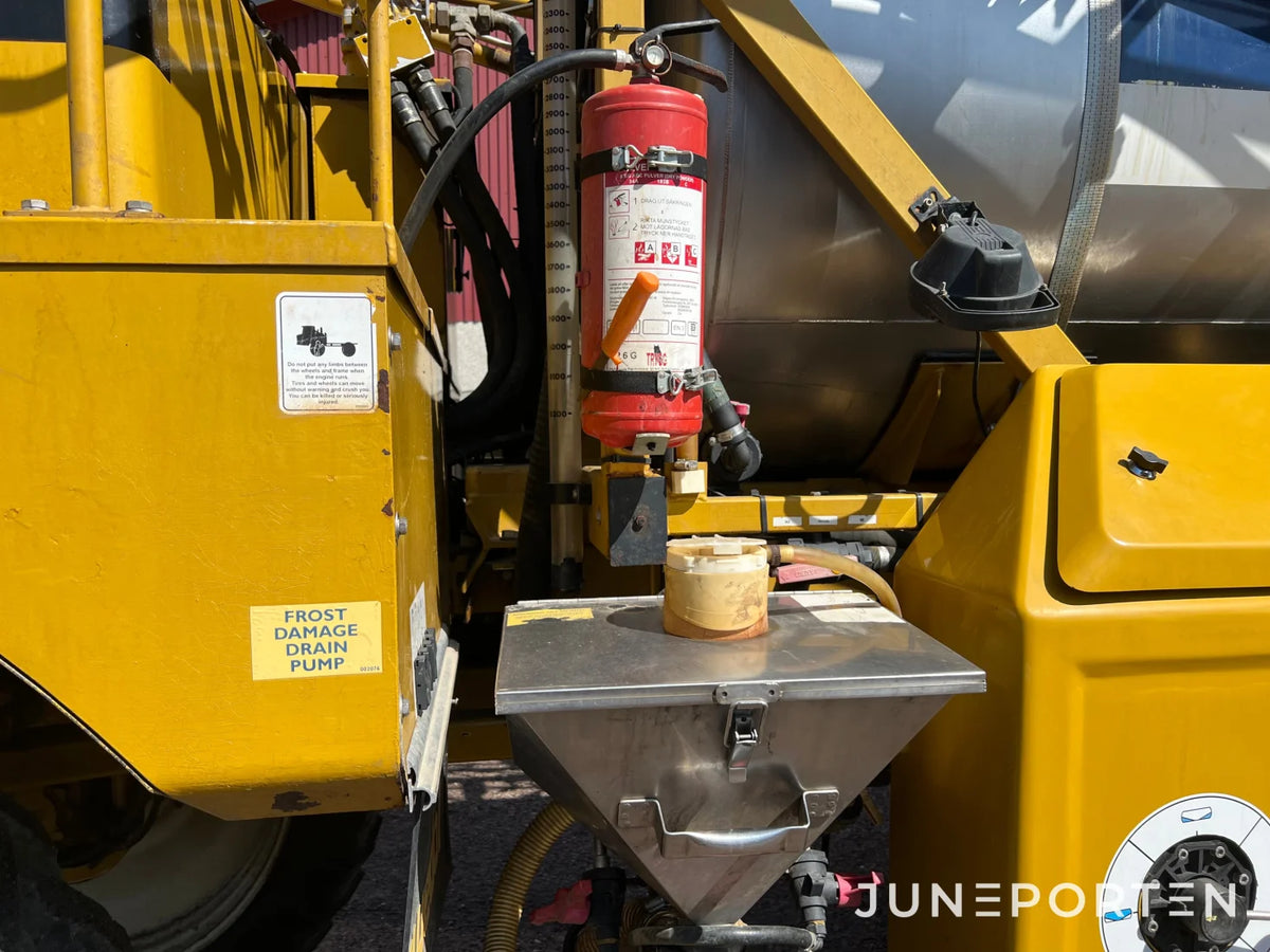 Självgående växtskyddsspruta Ag-Chem Rogator 618