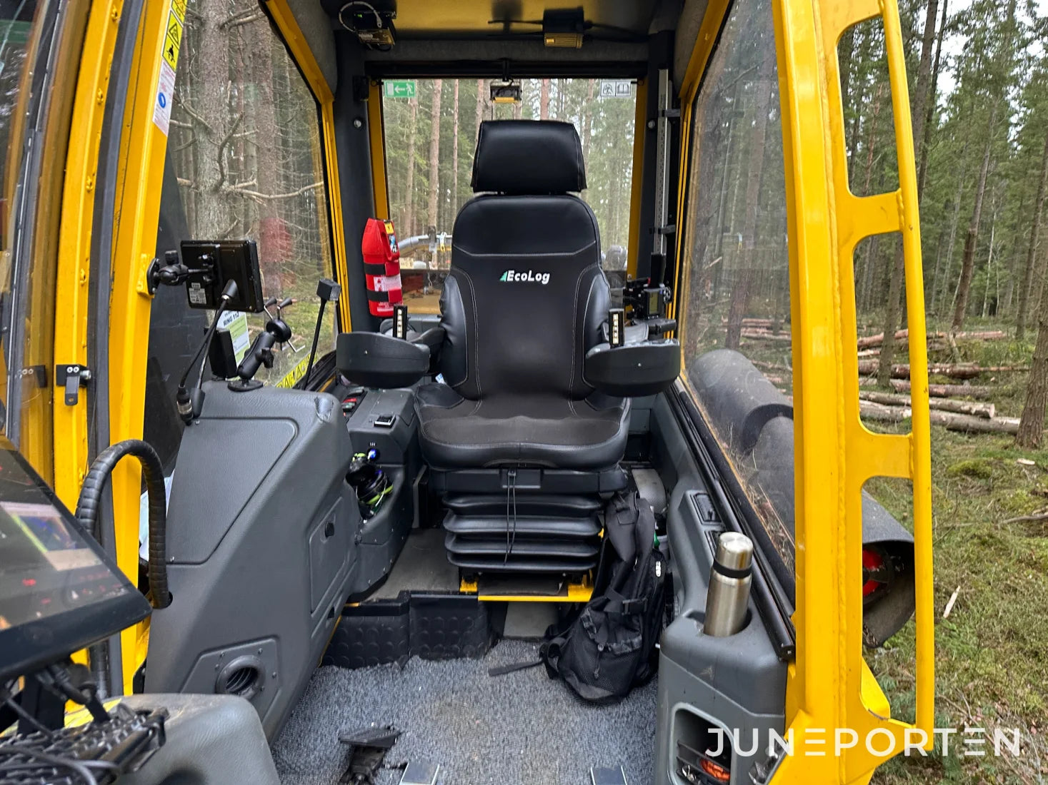 Skördare Eco Log 560 E med Log Max 4000T