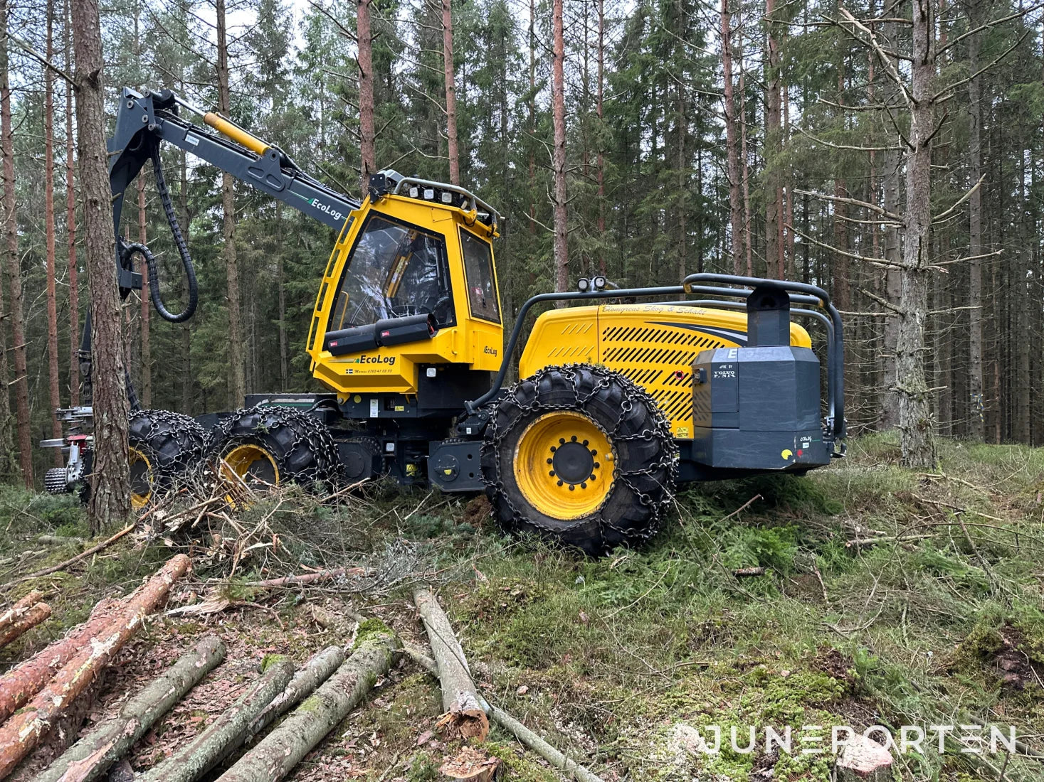 Skördare Eco Log 560 E med Log Max 4000T