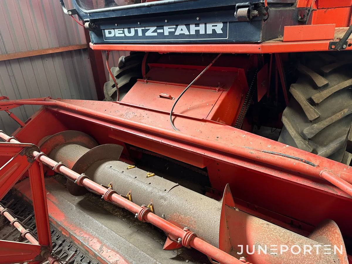 Skördetröska Deutz- Fahr M770