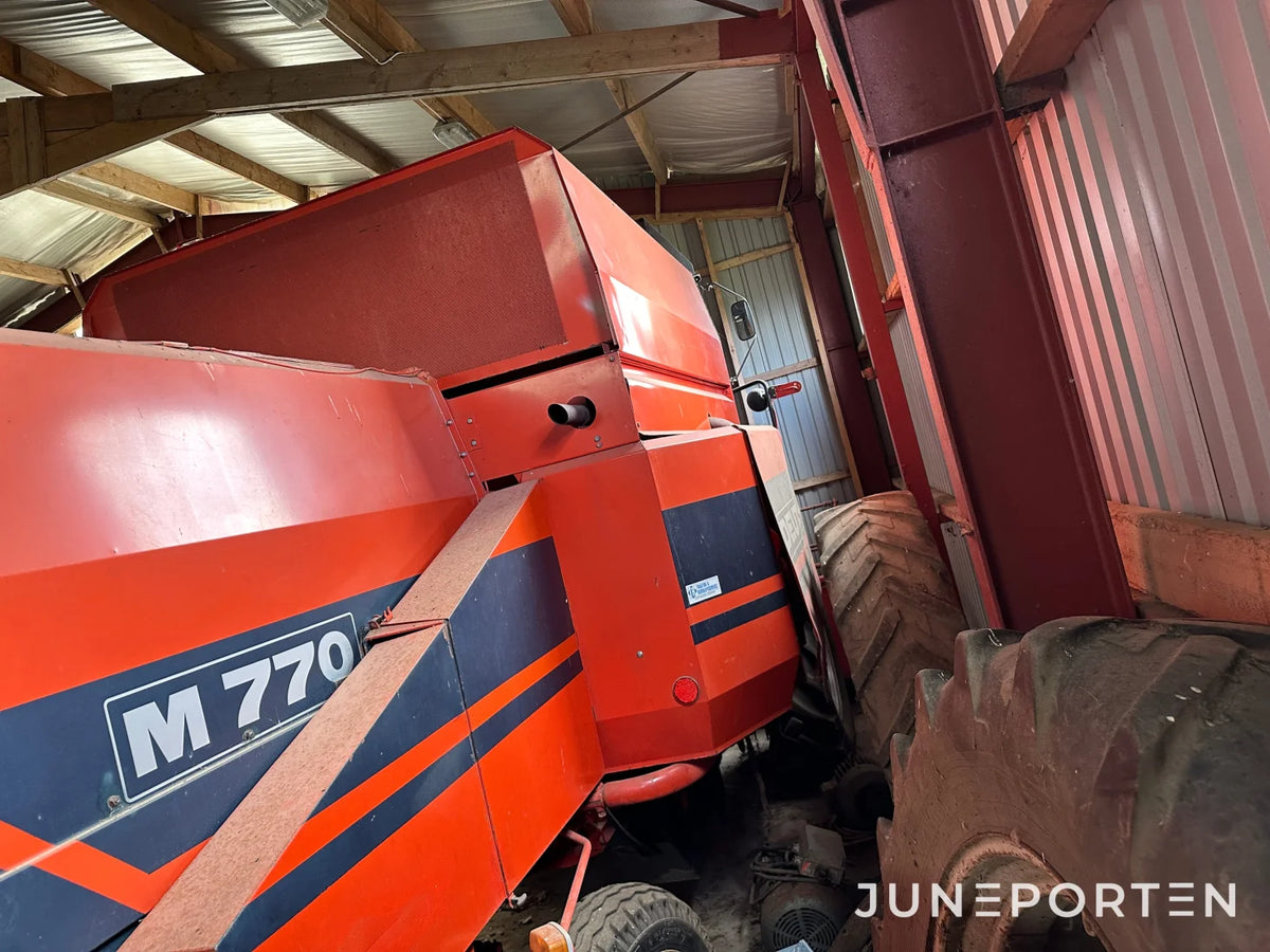 Skördetröska Deutz- Fahr M770