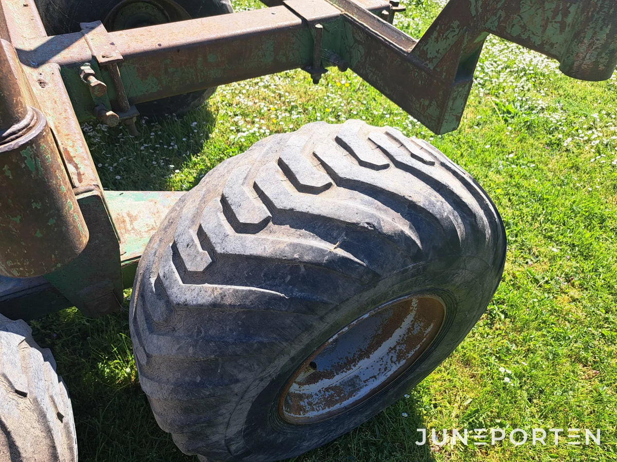 Skogsvagn Farma 951