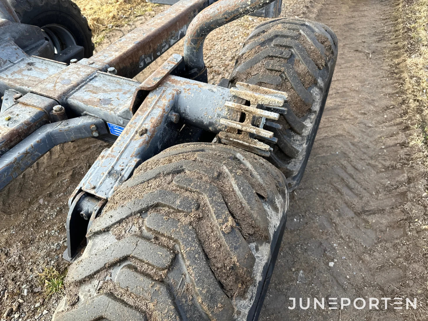 Skogsvagn Kesla 9THD med Kesla 204T kran
