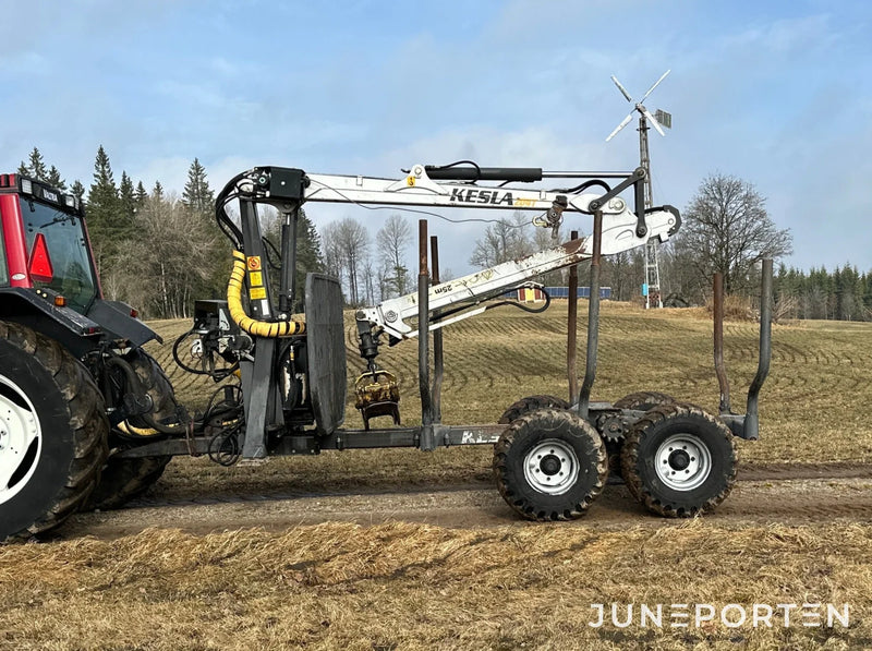 Skogsvagn Kesla 9THD med Kesla 204T kran