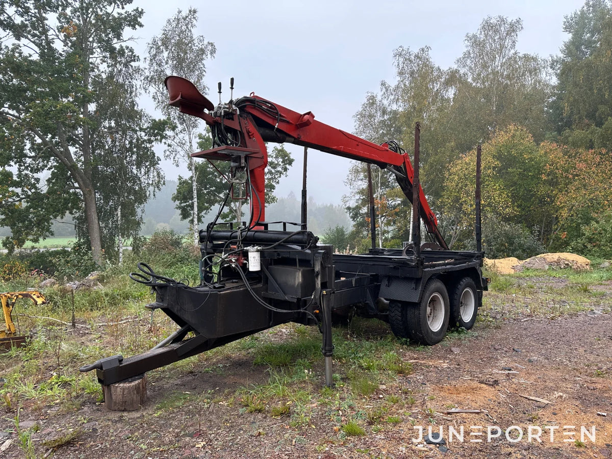 Skogsvagn med Hiab kran