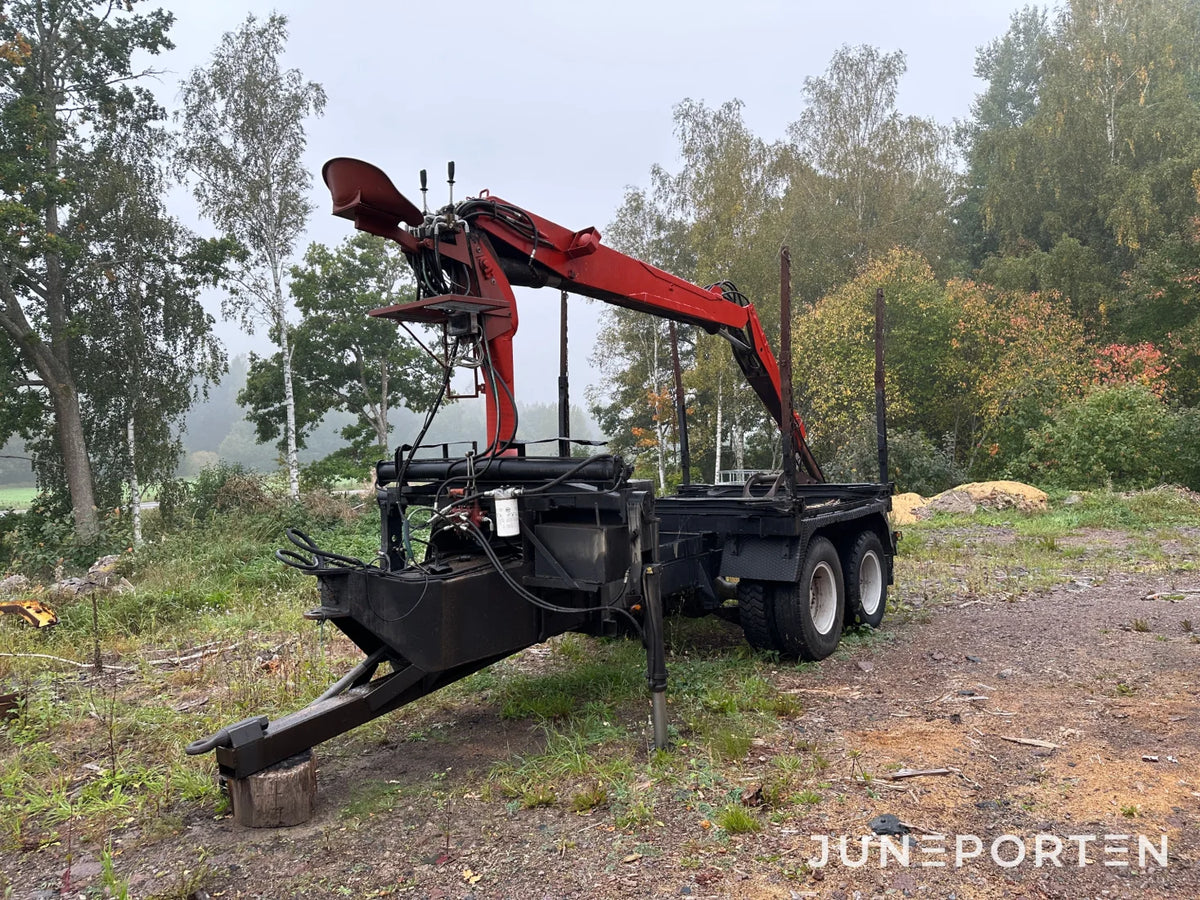 Skogsvagn med Hiab kran