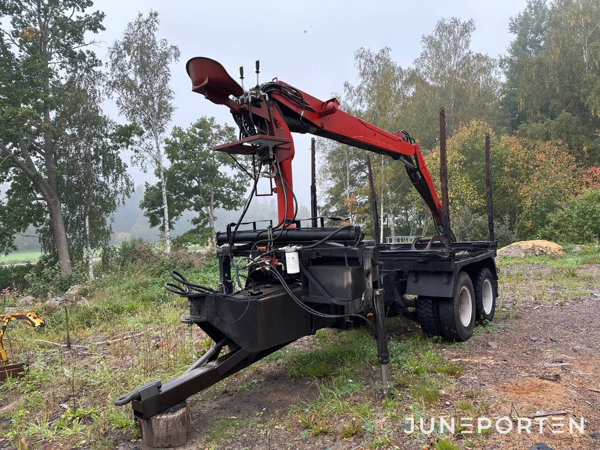 Skogsvagn med Hiab kran