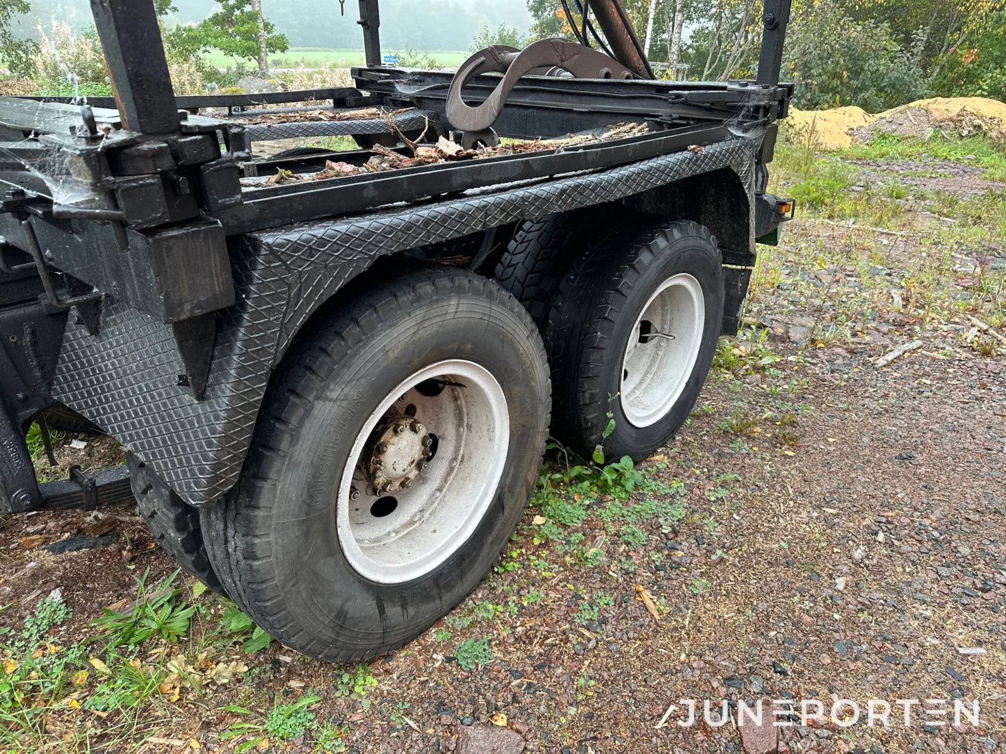 Skogsvagn med Hiab kran