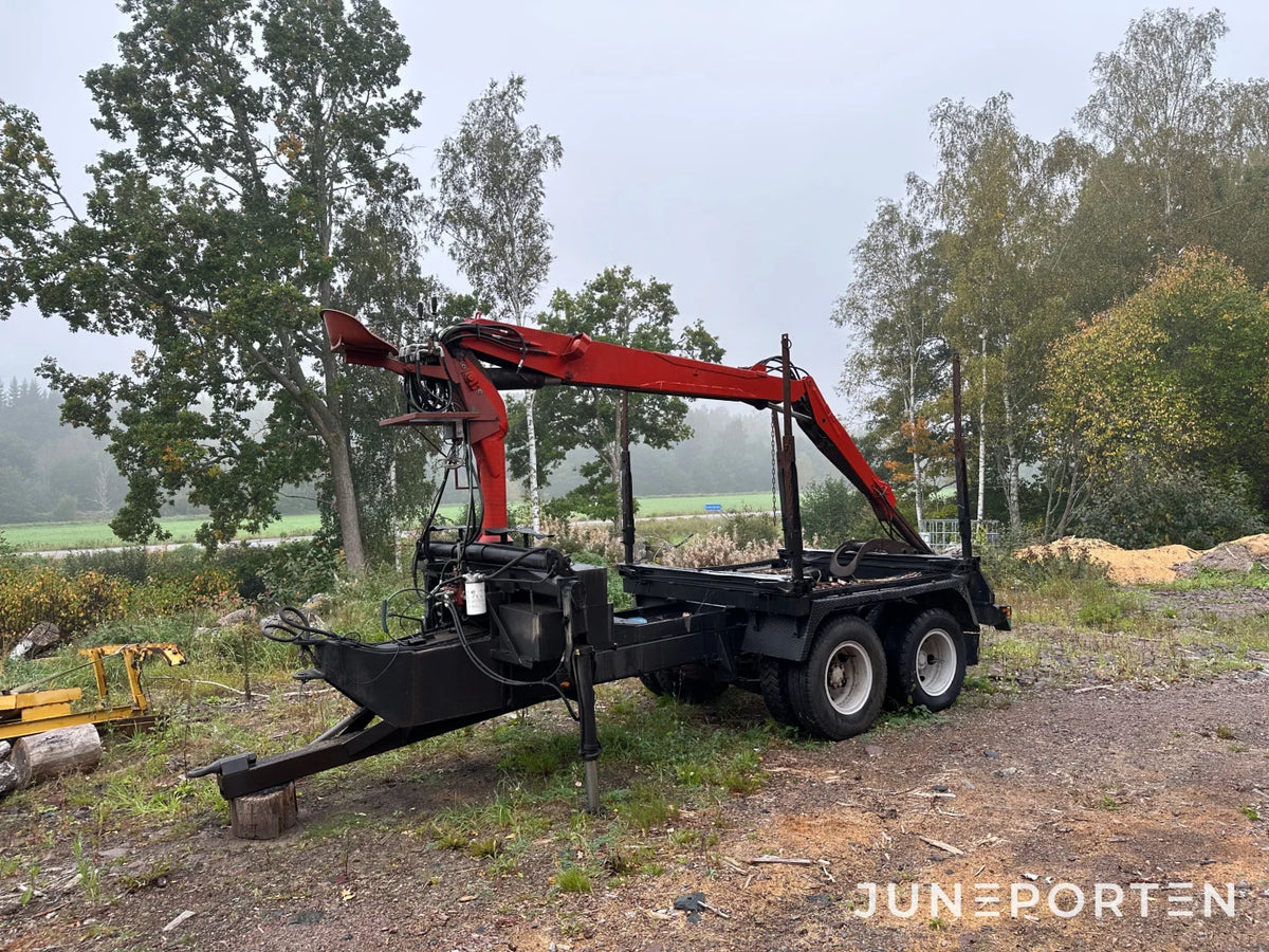 Skogsvagn med Hiab kran