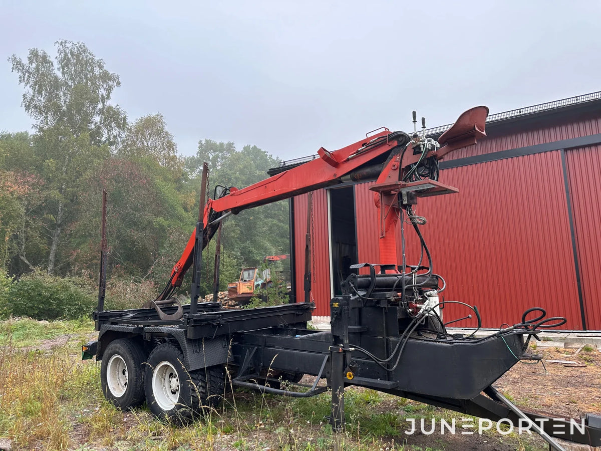 Skogsvagn med Hiab kran