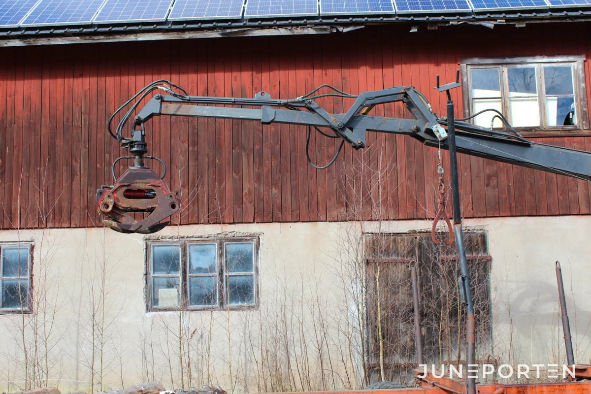 Skogsvagn med kran
