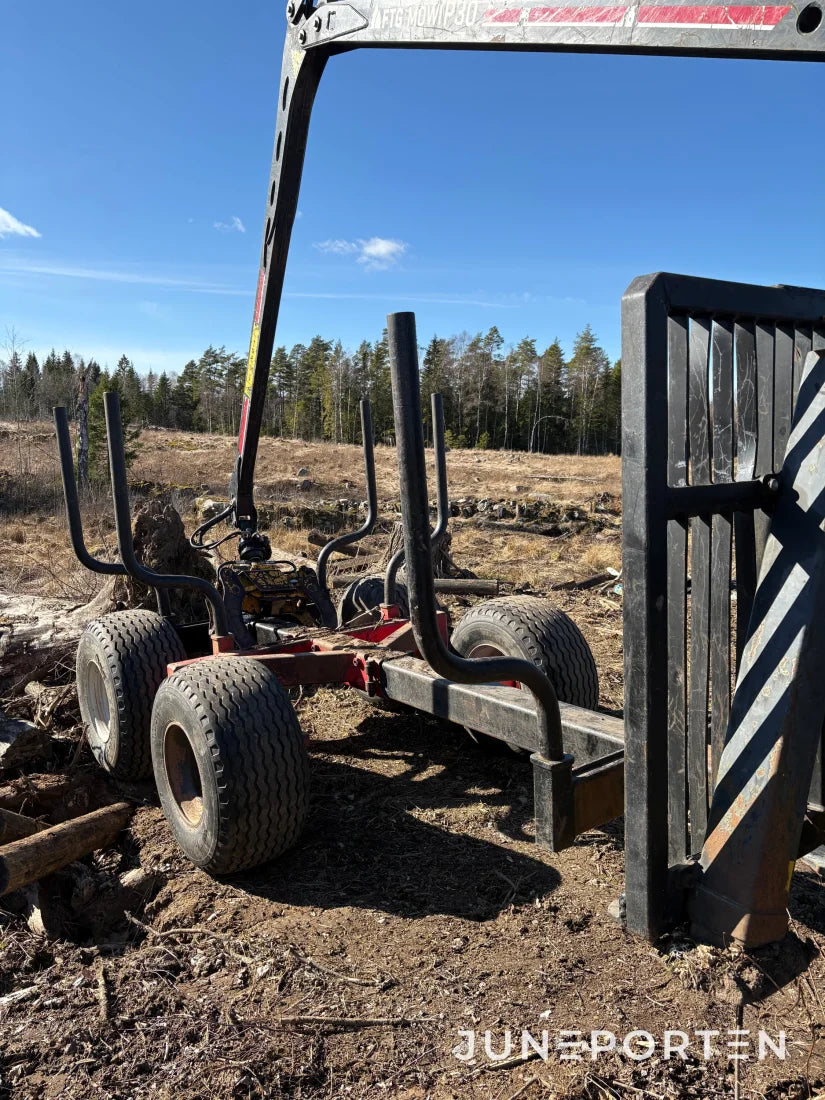 Skogsvagn Mowi 850