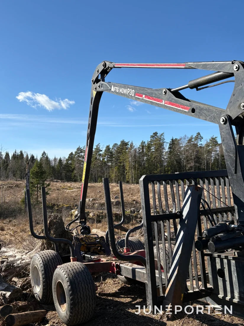Skogsvagn Mowi 850