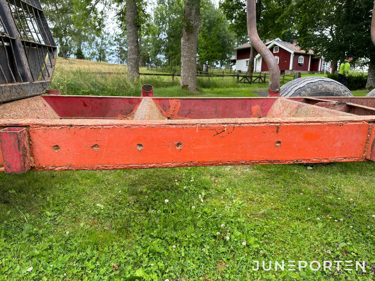 Skogsvagn Patruuna 50