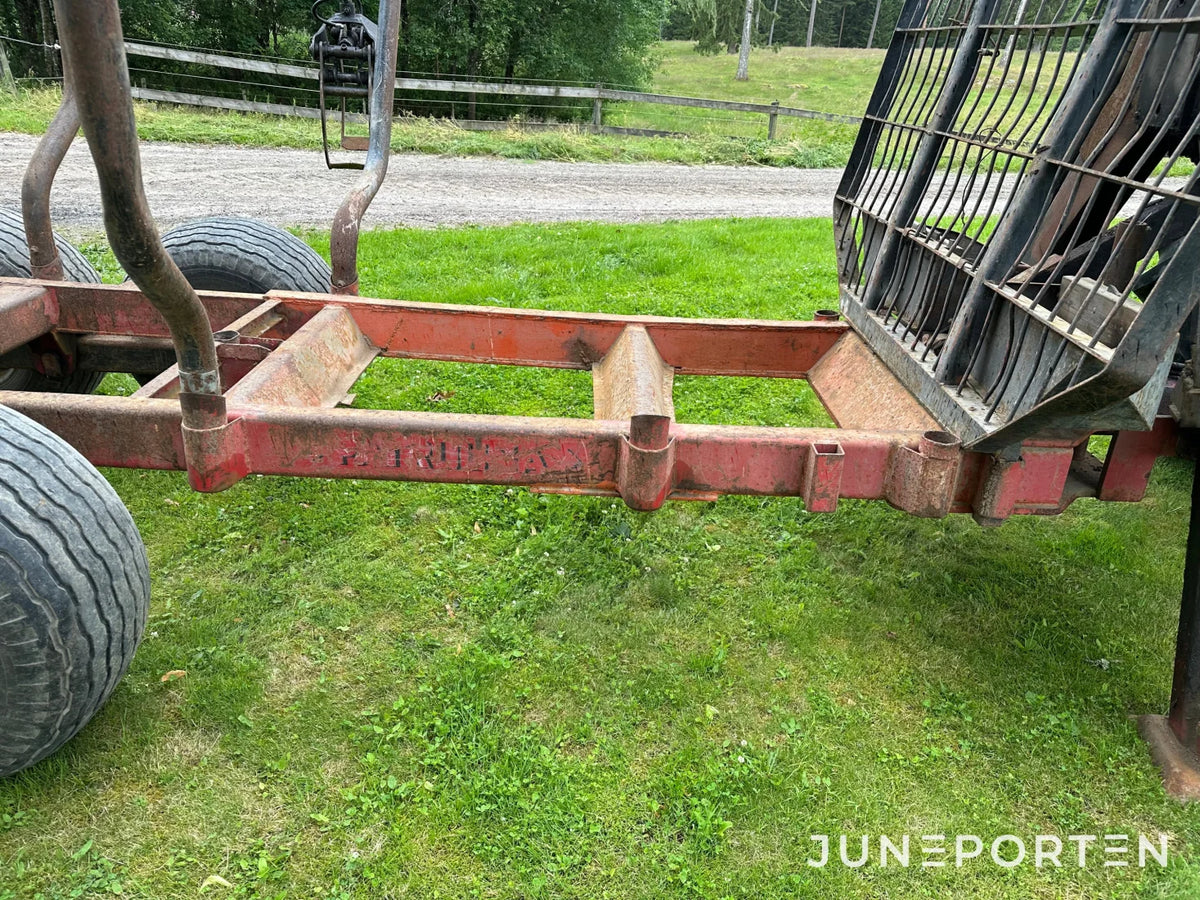 Skogsvagn Patruuna 50