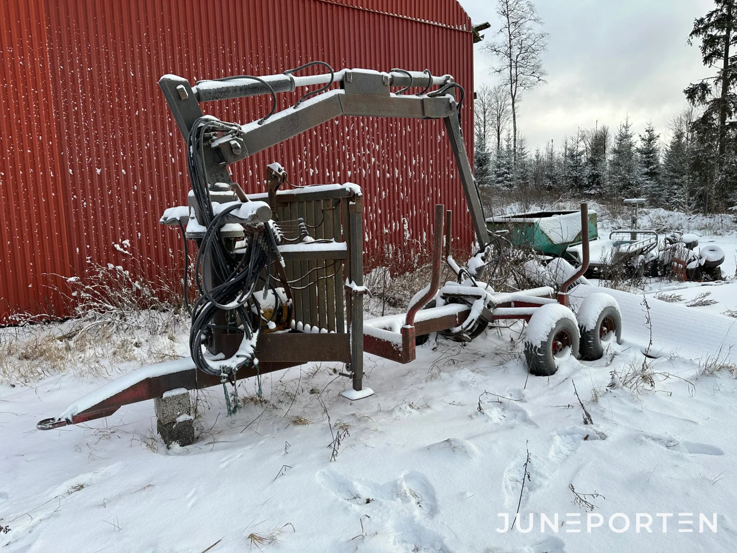 Skogsvagn Sonny med kran
