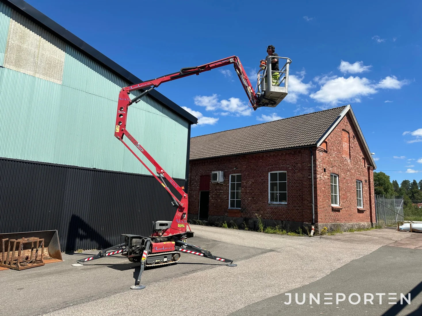 Skylift / Larvlift Hinowa Light Lift 1472