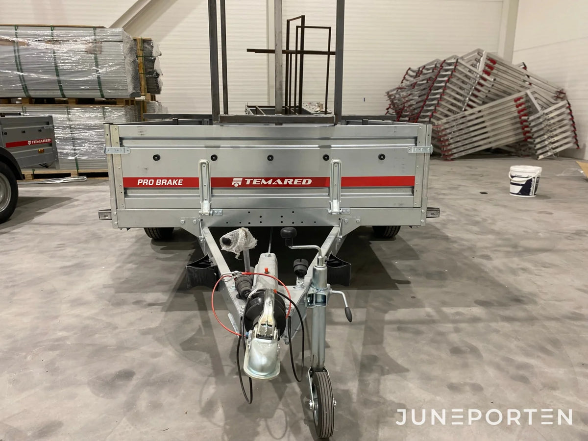 Släpvagn Temared 3015 + byggnadsställningsstativ