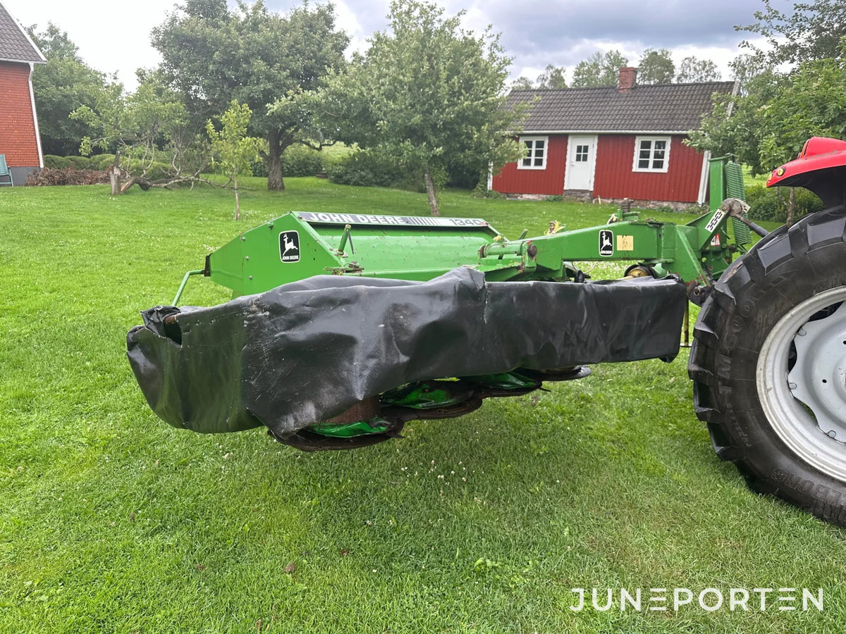 Slåtterkross John Deere 1340