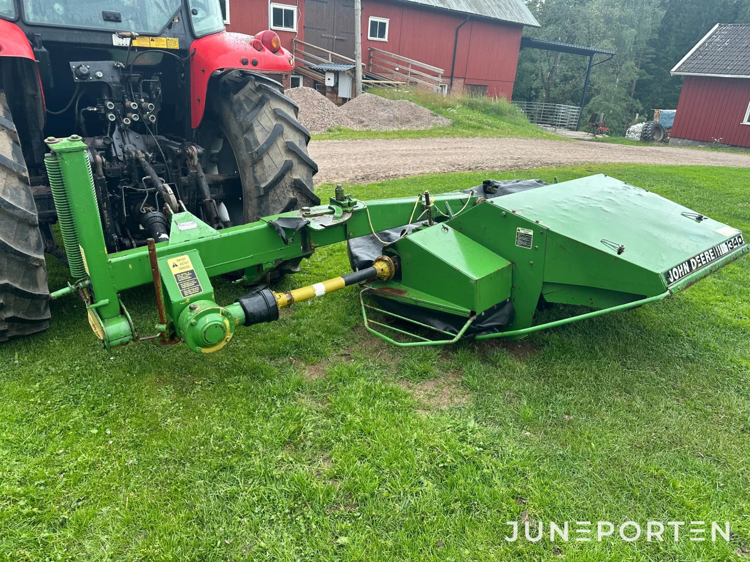 Slåtterkross John Deere 1340