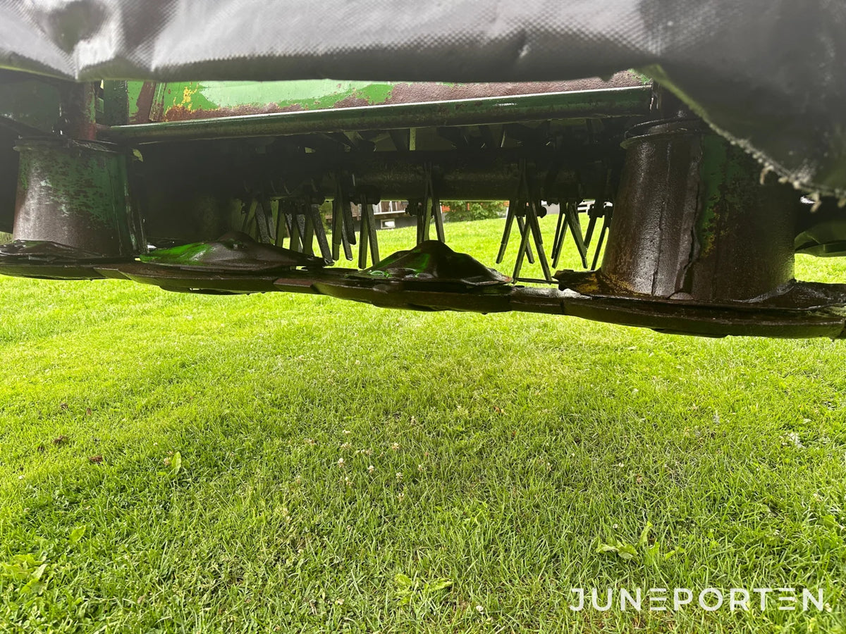 Slåtterkross John Deere 1340