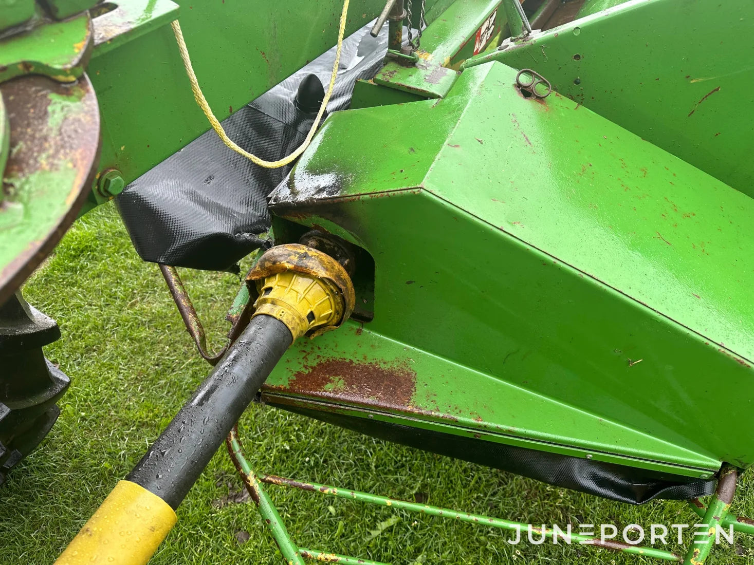Slåtterkross John Deere 1340