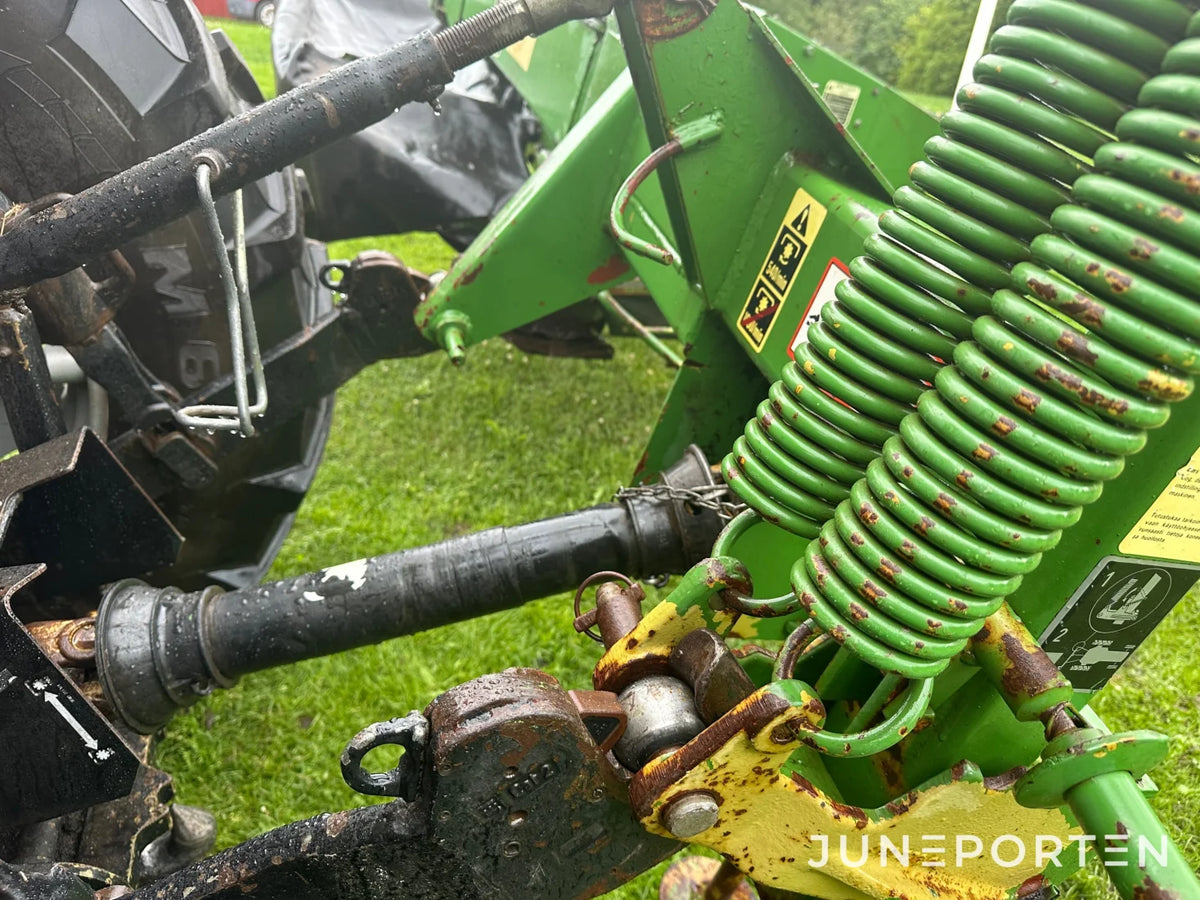 Slåtterkross John Deere 1340