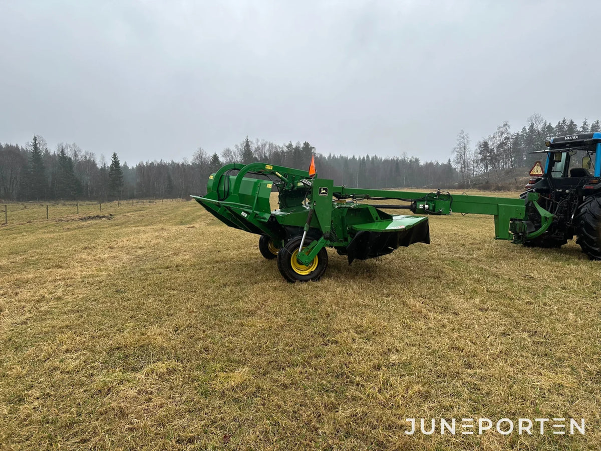 Slåtterkross John Deere 1350