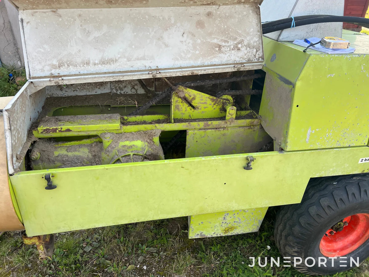 Småbalspress Claas Markant 41