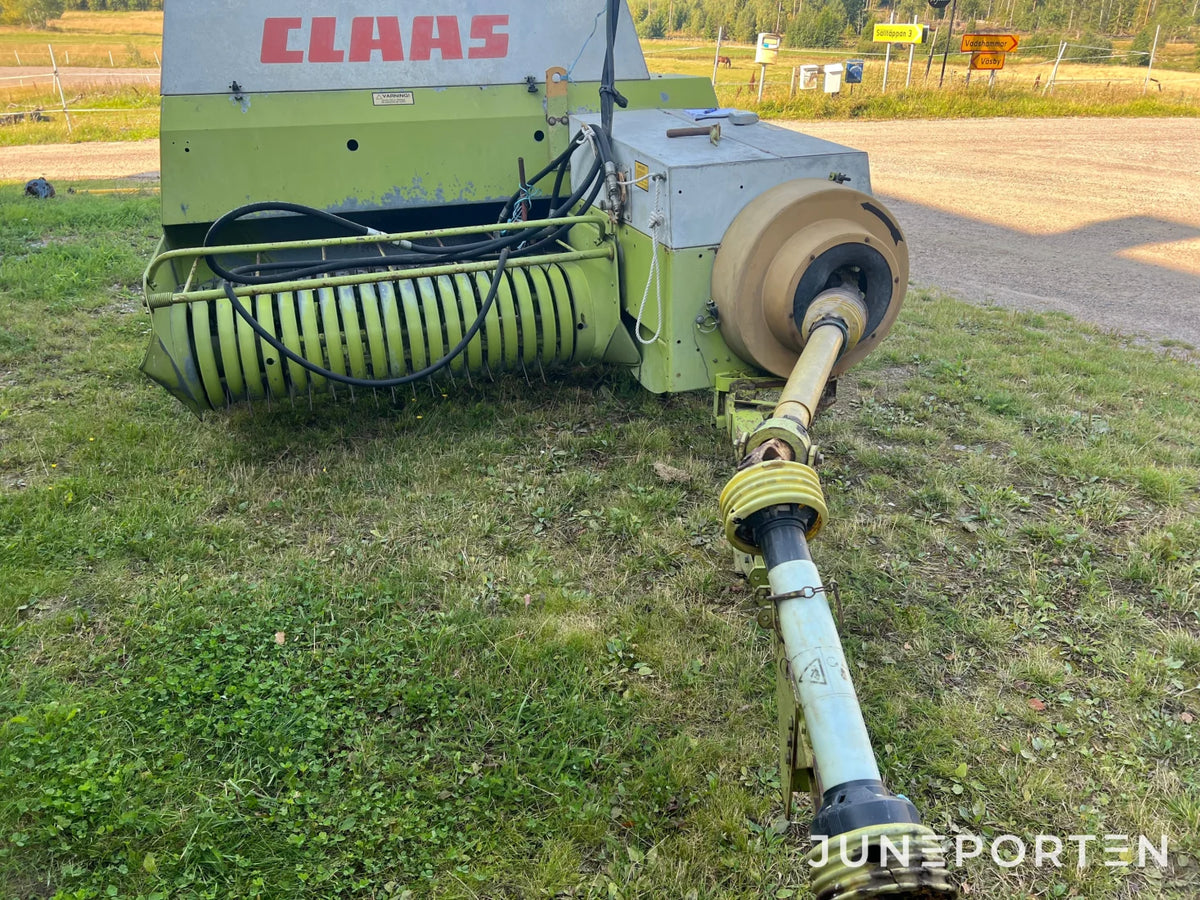 Småbalspress Claas Markant 41