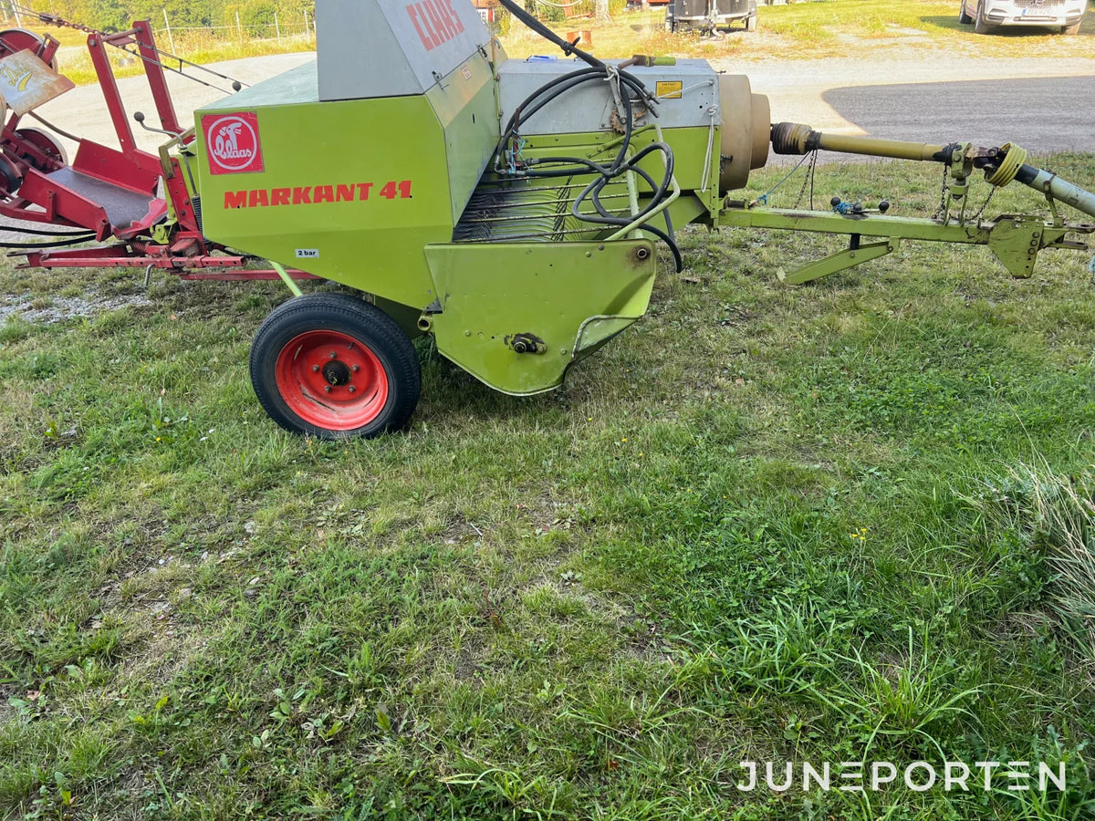 Småbalspress Claas Markant 41