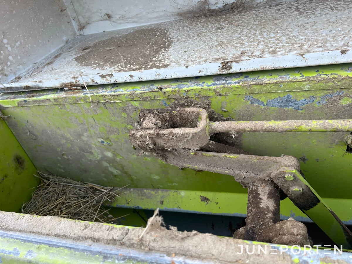 Småbalspress Claas Markant 41