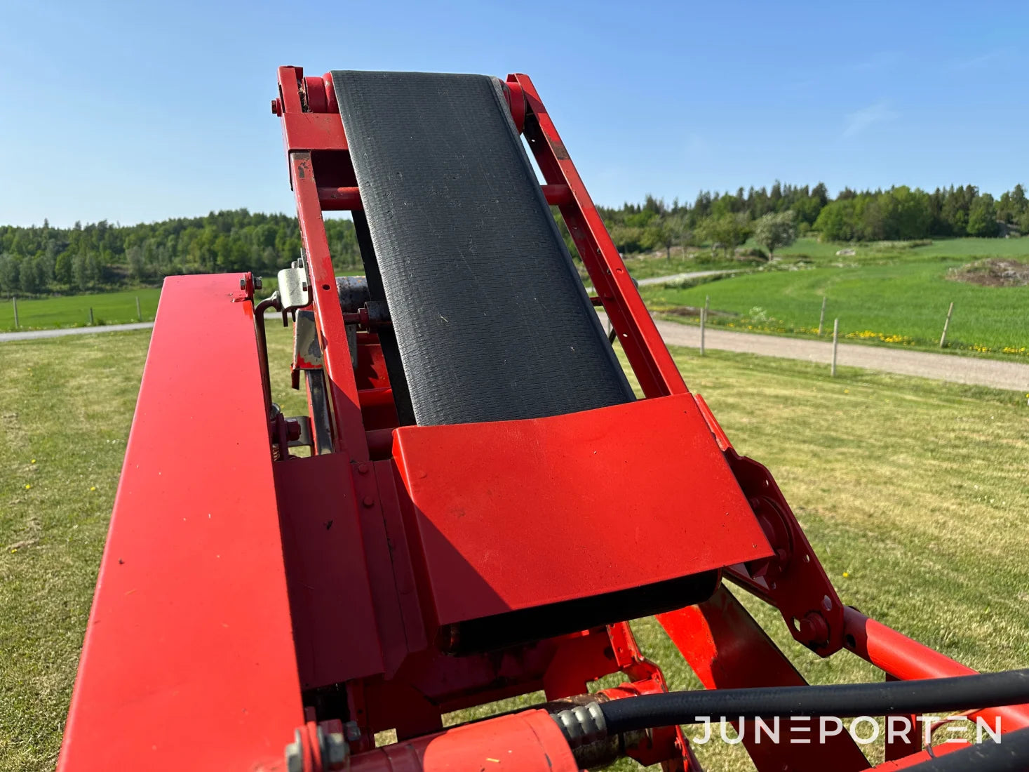 Småbalspress Welger AP500 med kastare