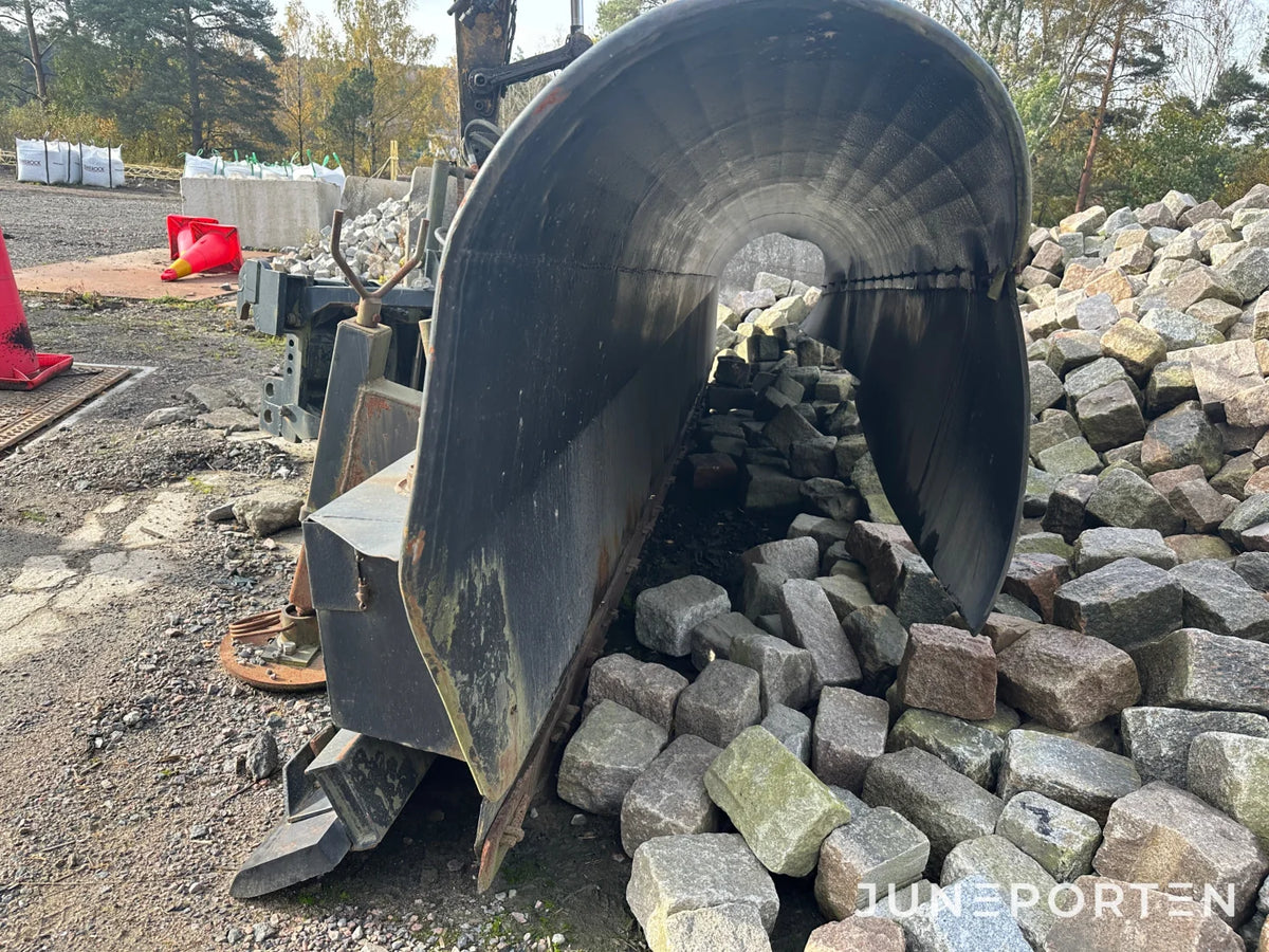 Diagonalplog till lastbil