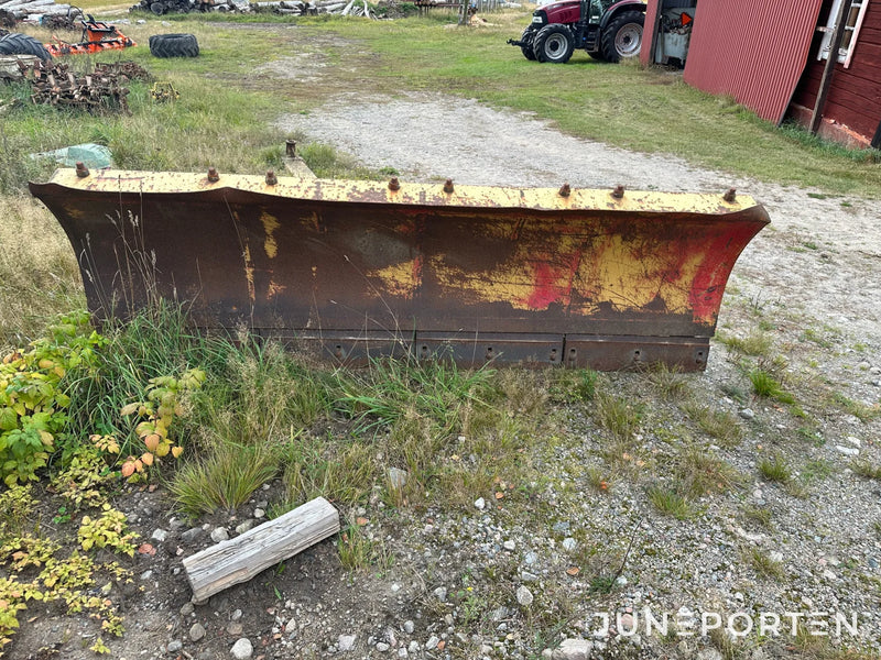 Snöplog Vreten K2800U