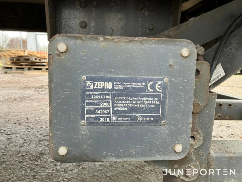 SOR SP71 trailer med Carrier kylaggregat