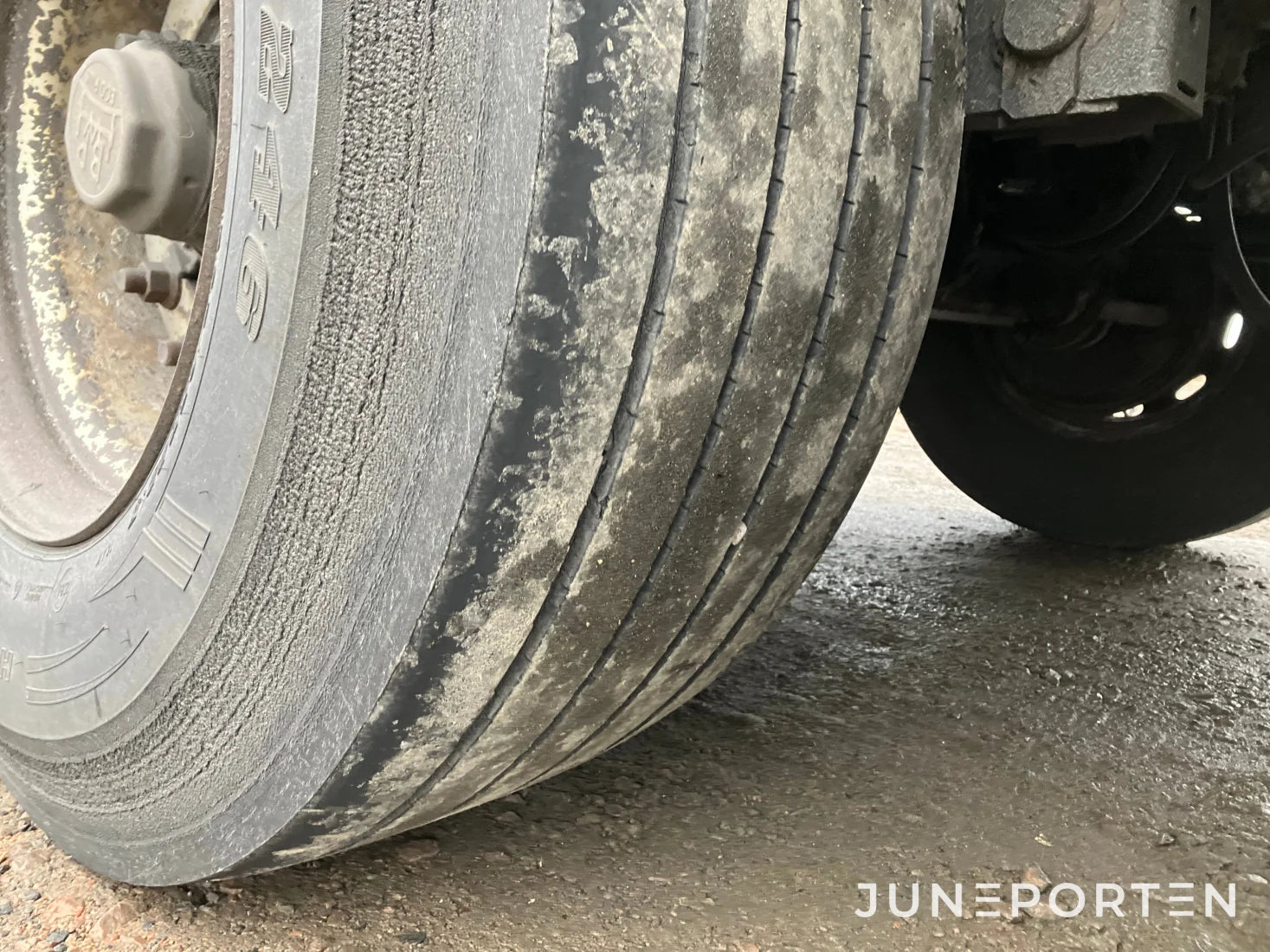 SOR SP71 trailer med Carrier kylaggregat